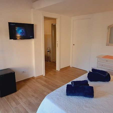 San Teodoro Rooms Eksteriør billede