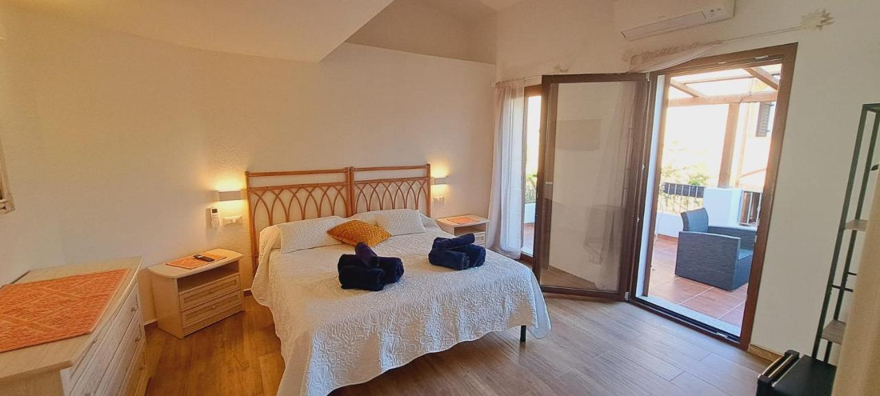 San Teodoro Rooms Eksteriør billede