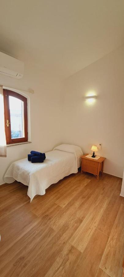 San Teodoro Rooms Eksteriør billede