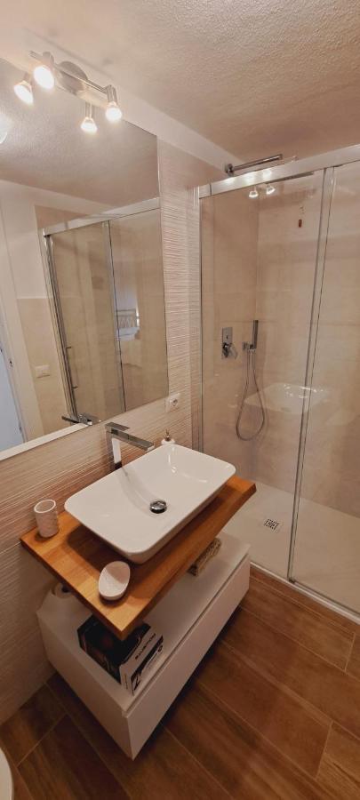 San Teodoro Rooms Eksteriør billede